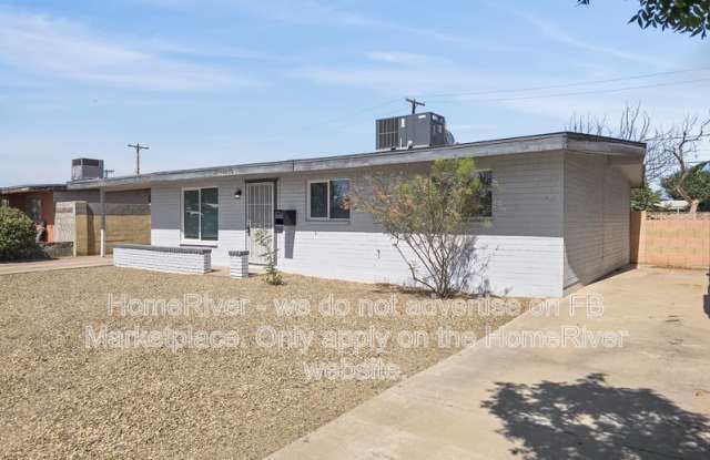6019 N 32nd Dr Gallery 2
