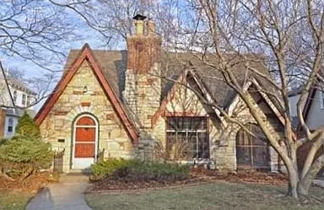 6701 Locust Street - 6701 Locust Street, Kansas City, MO 64131