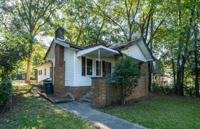3 bedrooms and 1 bathroom PET FREINDLY Gallery 3