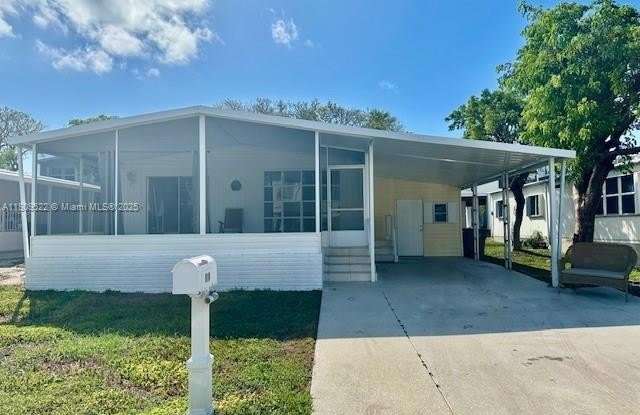 810 S Jade Dr photos photos
