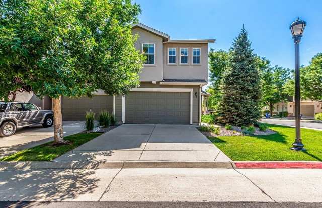 Spacious 3BR Townhome in Englewood photos photos