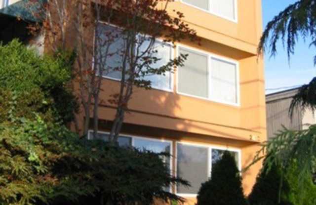 2013 43RD AVE E #A - 2013 43rd Avenue East, Seattle, WA 98112