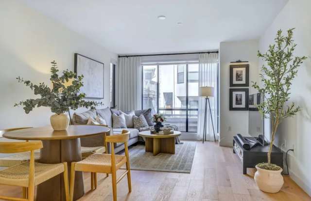 2712 Grand Ave photos photos