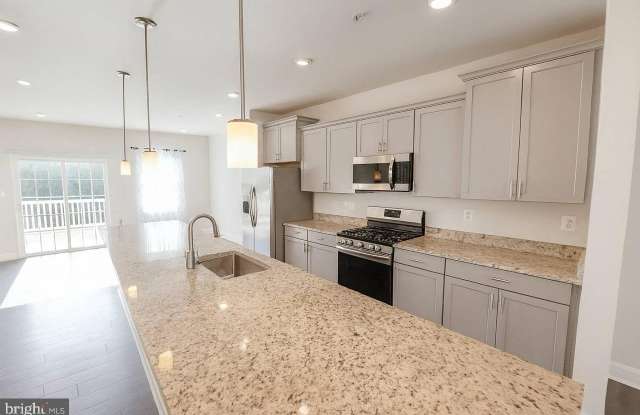 23788 MYRTLE GLEN Way Gallery 4