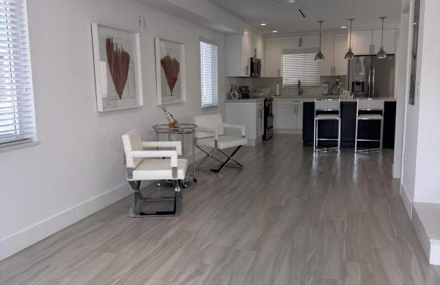 94825 Overseas Highway Gallery 4