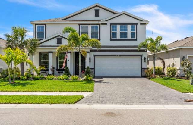 Spacious 5-Bedroom Home with Resort-Style Amenities – Available July 1st! photos photos