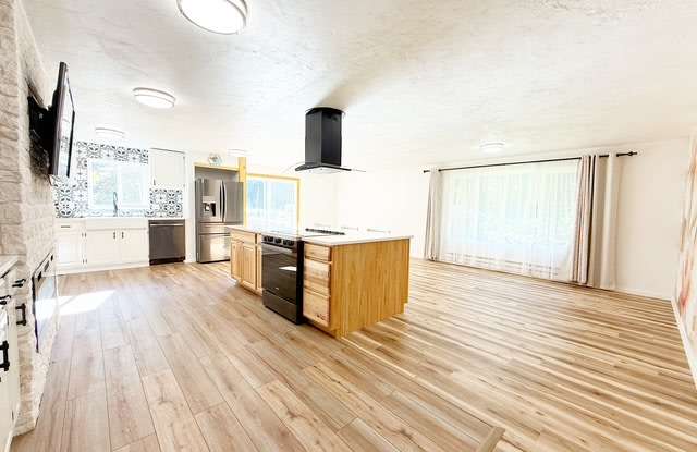 8377 Glenwood Road Southwest Gallery 4