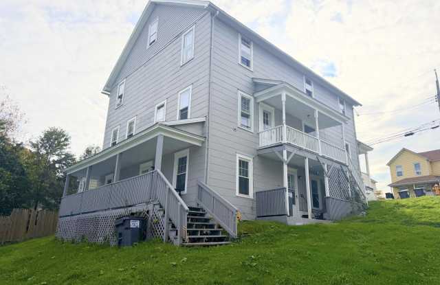432 Lackawanna Street Gallery 3