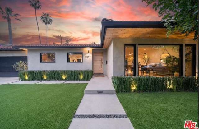 12957 Hartsook St - 12957 Hartsook Street, Los Angeles, CA 91423 12957 Hartsook St - 12957 Hartsook Street, Los Angeles, CA 91423