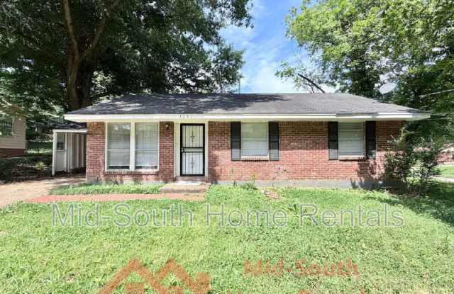 3191 Parham St photos photos