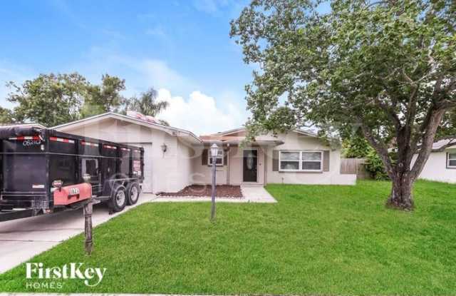 1827 Driftwood Circle South photos photos