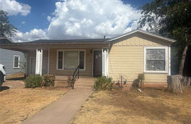 917 S La Salle Drive photos photos