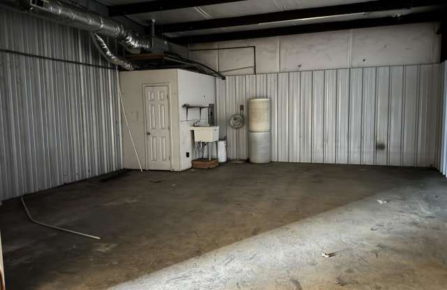 1304 Mainsail Drive - D - 1304 Mainsail Drive, Columbia, TN 38401