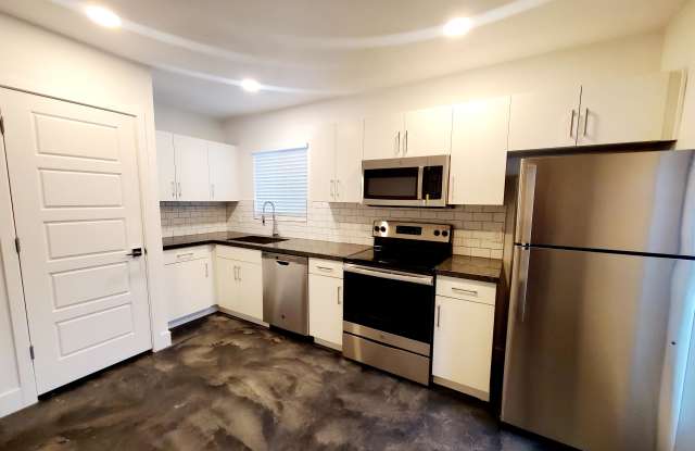 1538 West McDowell Road - 3 Gallery 2