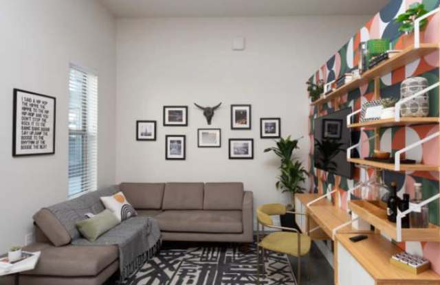 633 W St Johns Ave Gallery 2
