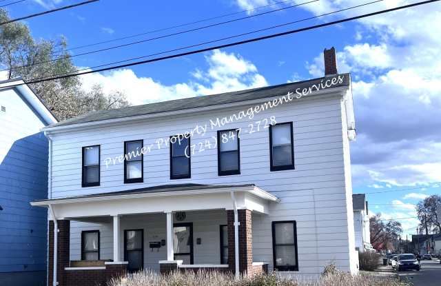 600 8th St photos photos