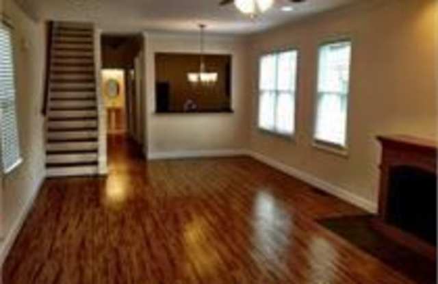 142 Little Street SE Gallery 2