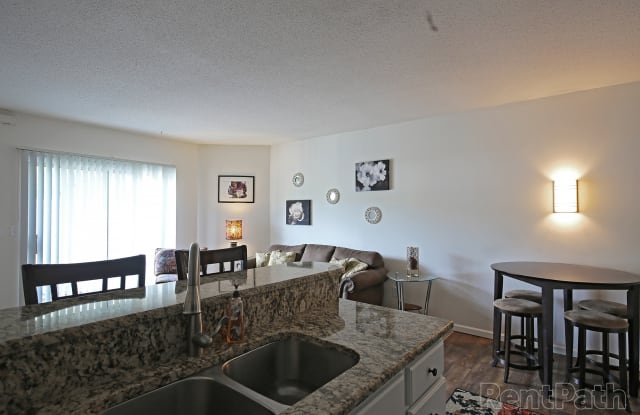 Pinegate Apartments Gallery 2