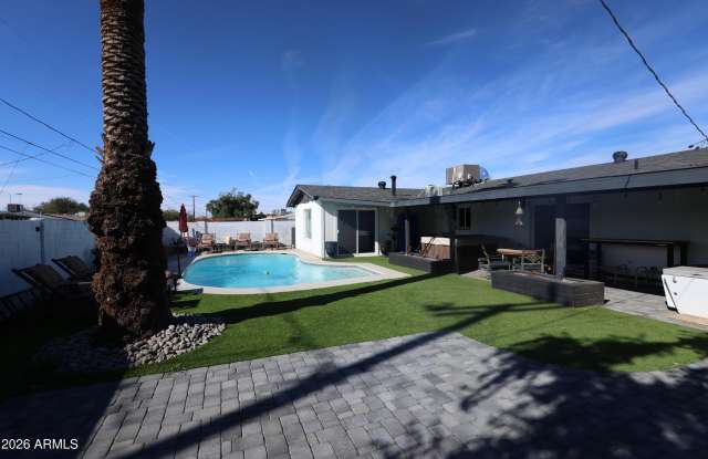 1011 W Elna Rae Street photos photos