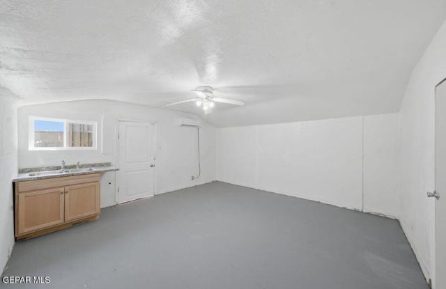 5833 YBARRA Court Gallery 4
