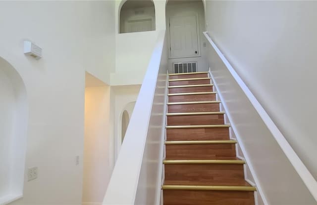 942 SALERNO COURT Gallery 2