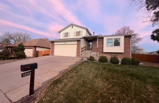 10792 GROVE LN photos photos