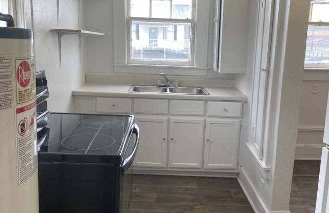 11 E 19th Street- **MOVE IN SPECIAL** photos photos