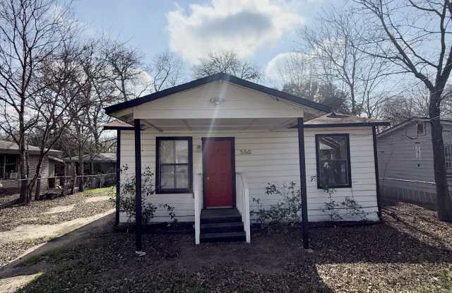 550 Lincolnshire Drive Gallery 1
