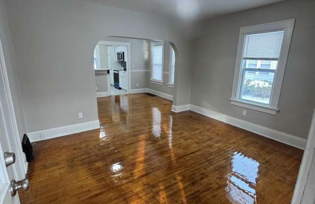 145 Douglas Street - Keen - 145 Douglas Street, Neenah, WI 54956