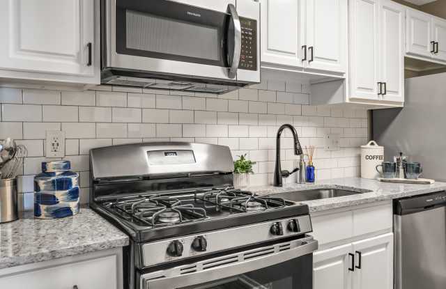 Cary Pines Apartments Gallery 3