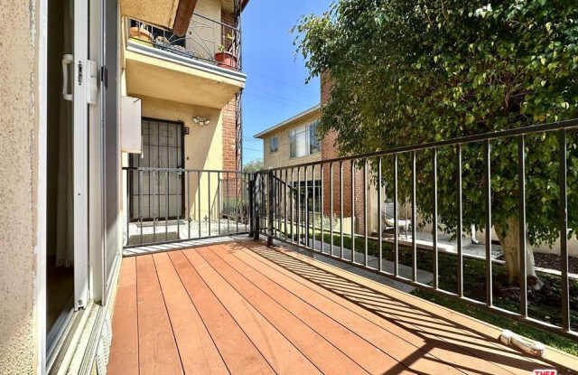 612 Illinois Ct unit: #2 - 612 Illinois Court, El Segundo, CA 90245