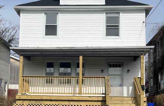 1139 Sanderson Avenue photos photos