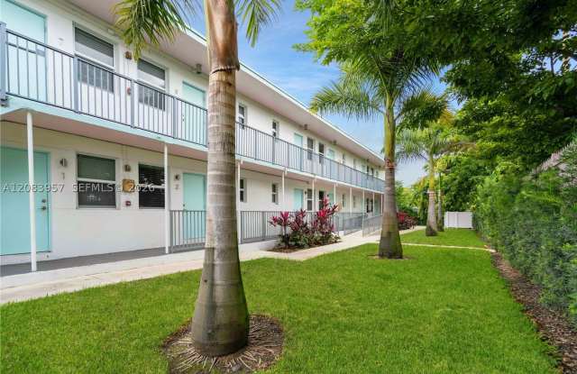 1950 NW 2nd Ct Gallery 1