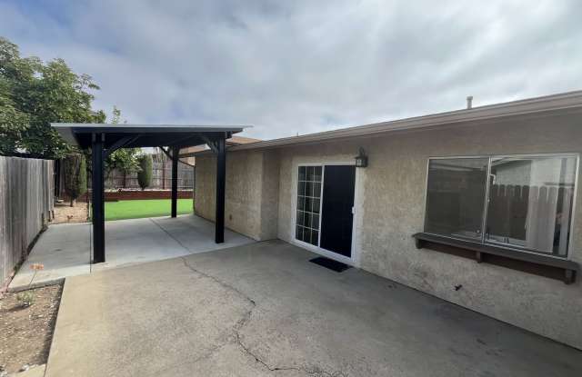 3 Bedroom, 2 Bathroom Home In North-East Santa Maria Gallery 3
