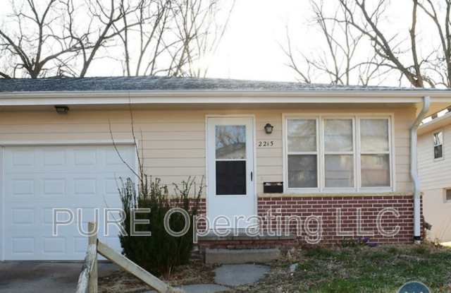 2215 S 50 Av Cr - 2215 South 50th Avenue, Omaha, NE 68106