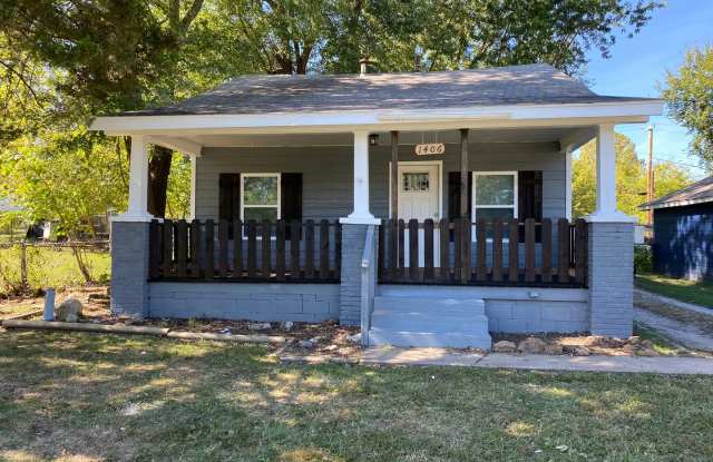 Charming 2 Bed, 1 Bath Home for Rent at 1406 N Rosedale Ave, Tulsa, OK! photos photos