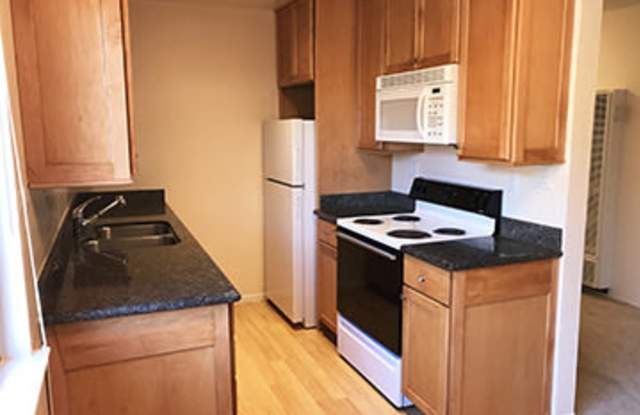 389 Alcatraz Avenue - 389 Alcatraz Avenue, Oakland, CA 94618