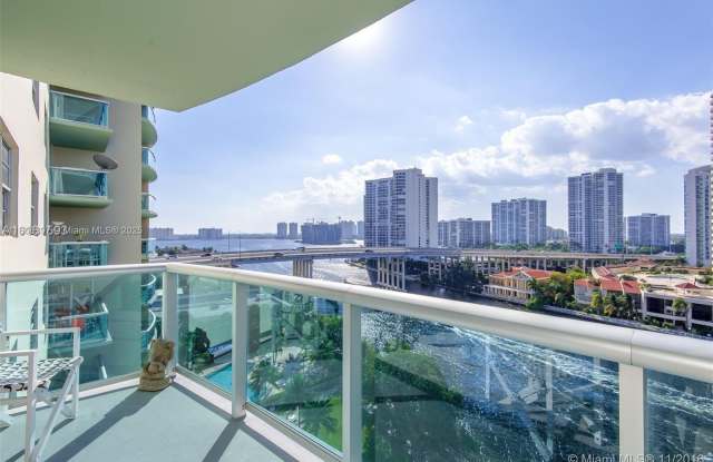 19390 Collins Ave photos photos