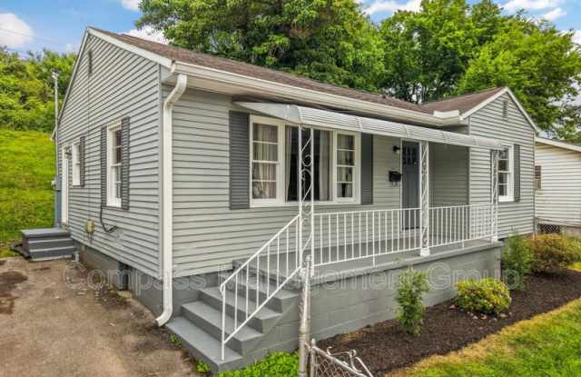 130 Oglewood Avenue Gallery 4