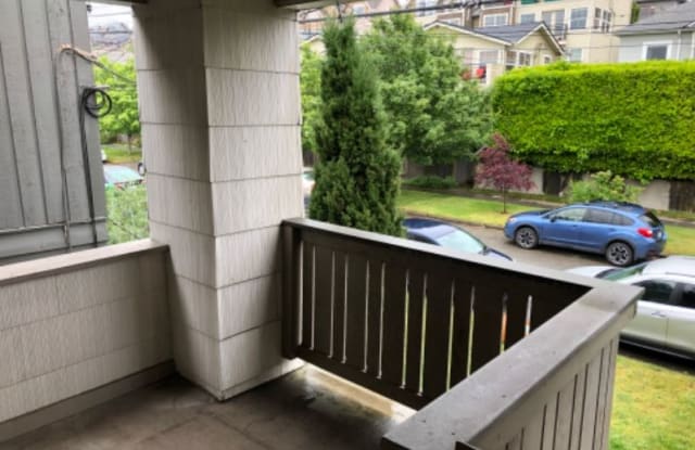 4247 Greenwood Ave N - 4247 Greenwood Avenue North, Seattle, WA 98103