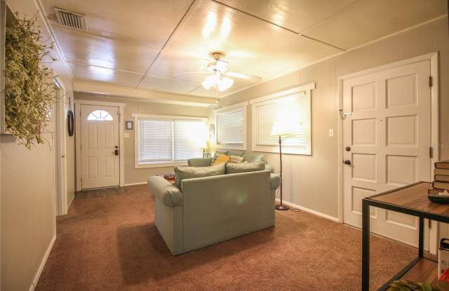 1905 JERRY ROAD Gallery 4