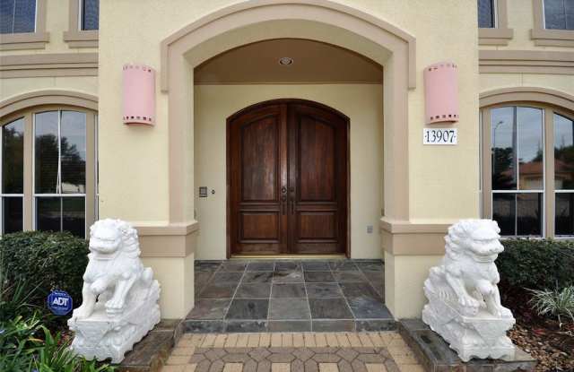 13907 Royal Spring Court Gallery 4