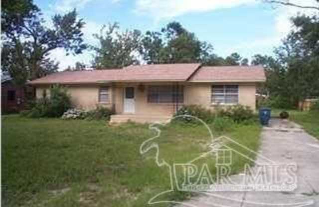 207 Oviedo St Gallery 1