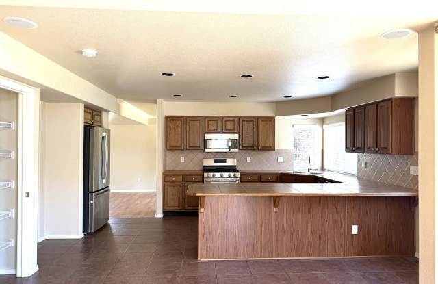15859 Bridle Ridge Drive Gallery 4