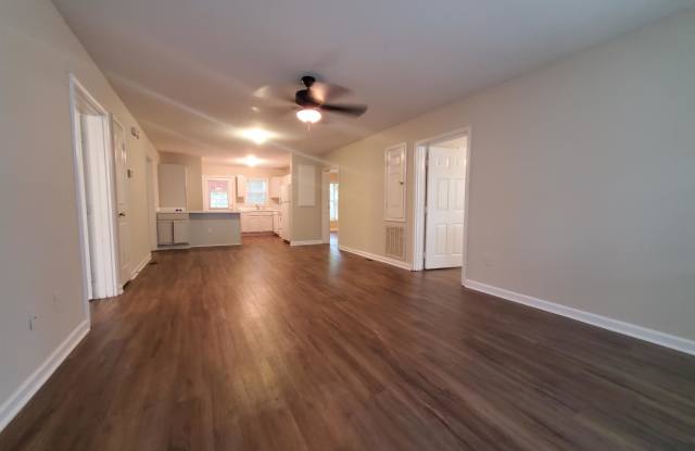 1736 South Milledge Avenue - 1 photos photos