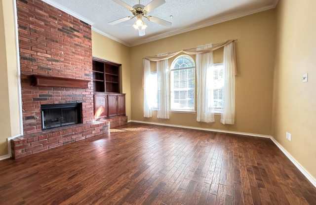 6604 Belmont Avenue Gallery 2