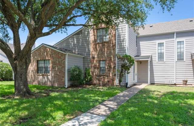 2533 Cross Timbers photos photos