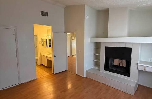 5795 Medallion Drive Gallery 4