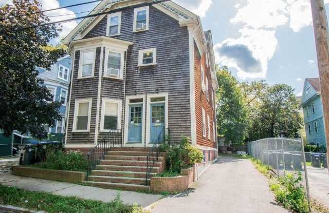 11 Larch Street - 11 Larch Street, Providence, RI 02906