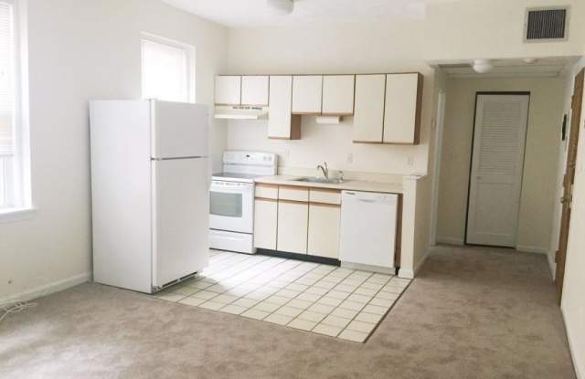 1423 commonwealth Ave. photos photos